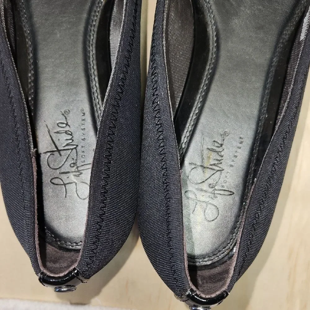 Life Stride Gratitude Black Wedge Shoes Women 10 Silver Metal Accent 1.75” Heel
